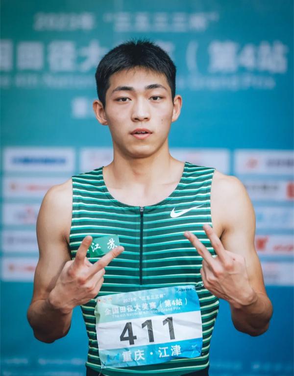 新秀崭露头角！选手力抢男子田径项目亚军的简单介绍