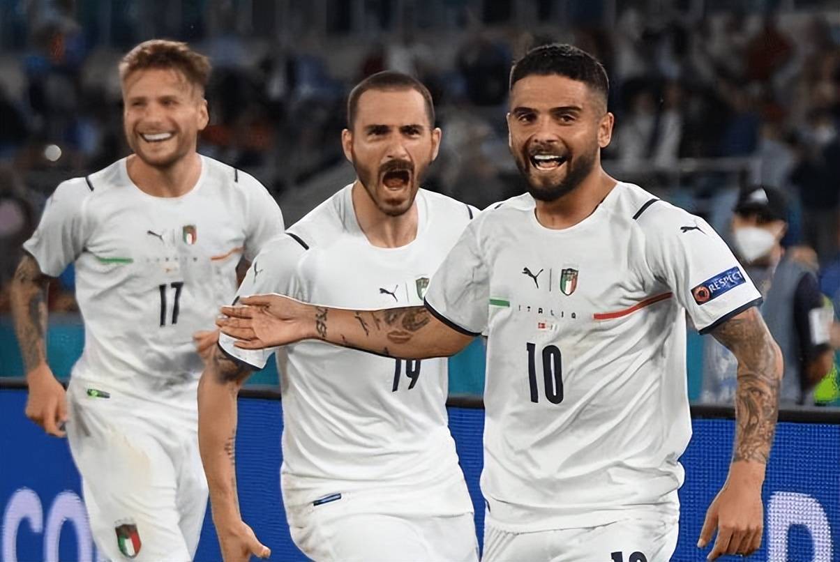 精彩纷呈!欧洲顶尖球队争夺胜利 精彩纷呈!欧洲顶尖球队争夺胜利