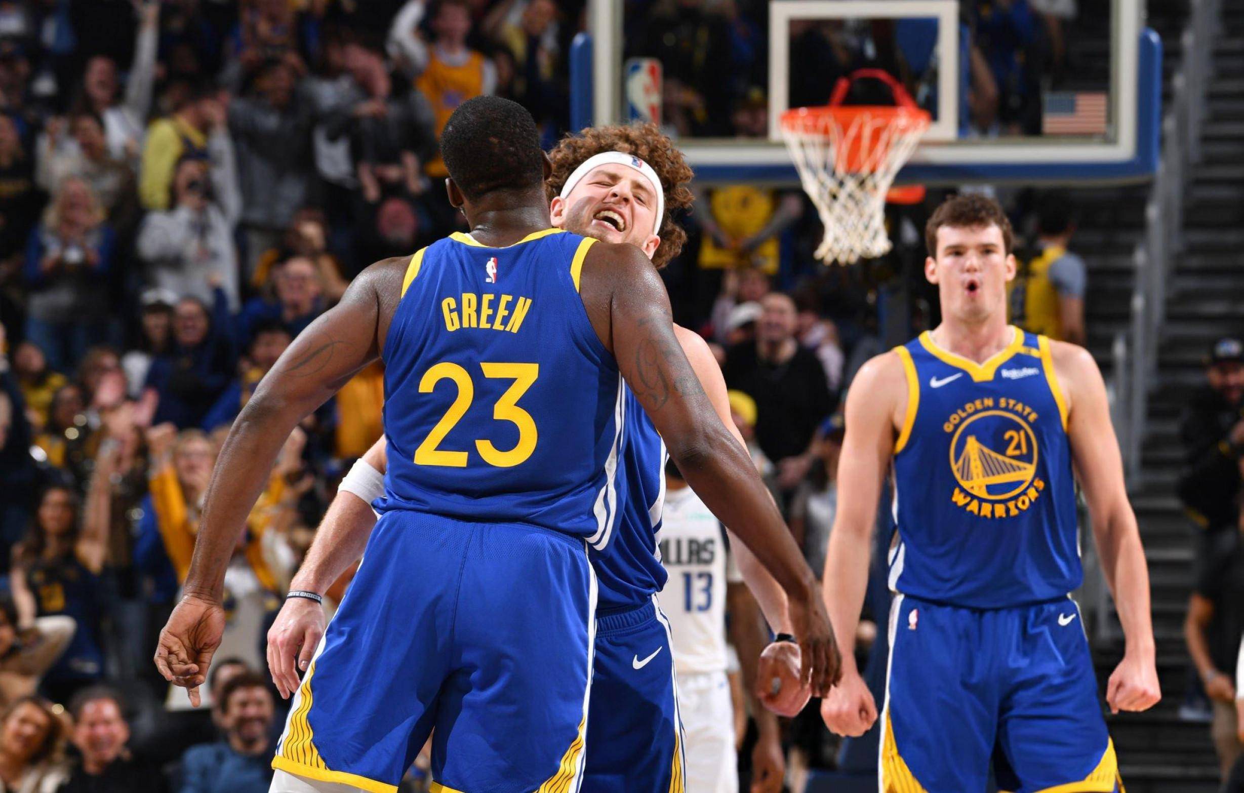 包含森林狼再胜独行侠，霍尔迈斯全场砍下25分的词条