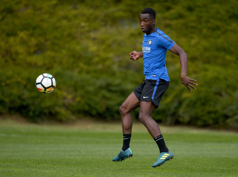 克罗托内全队团结备战，冲击前列