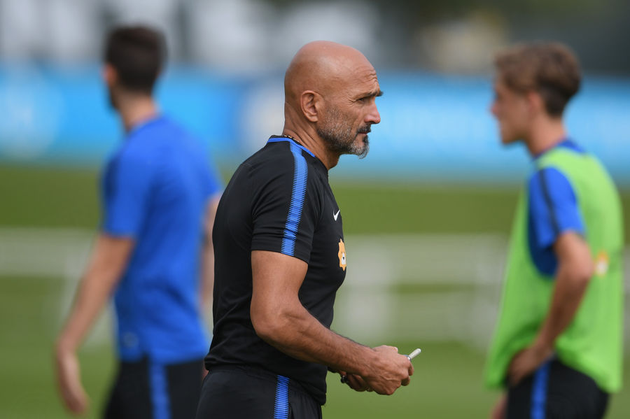 克罗托内全队团结备战，冲击前列