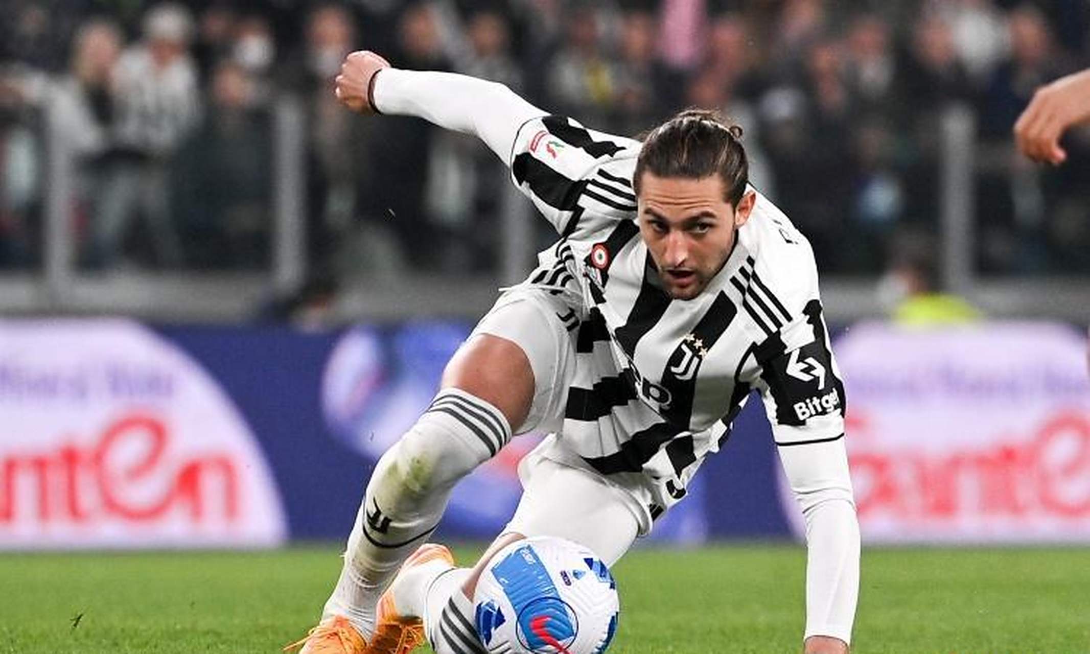 包含尤文图斯女足客场大胜桑普多利亚，继续领跑的词条