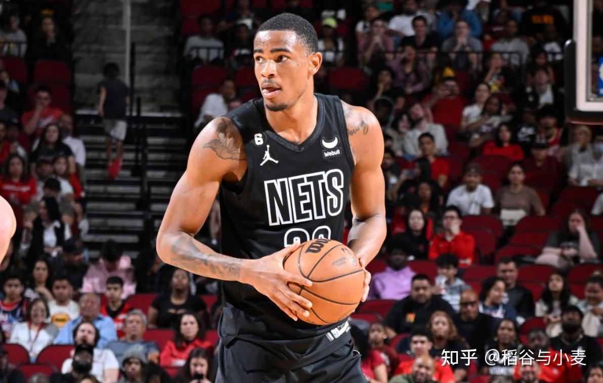 南美洲主教练战术调整,球队表现逐渐稳定 南美洲主教练战术调整,球队表现逐渐稳定