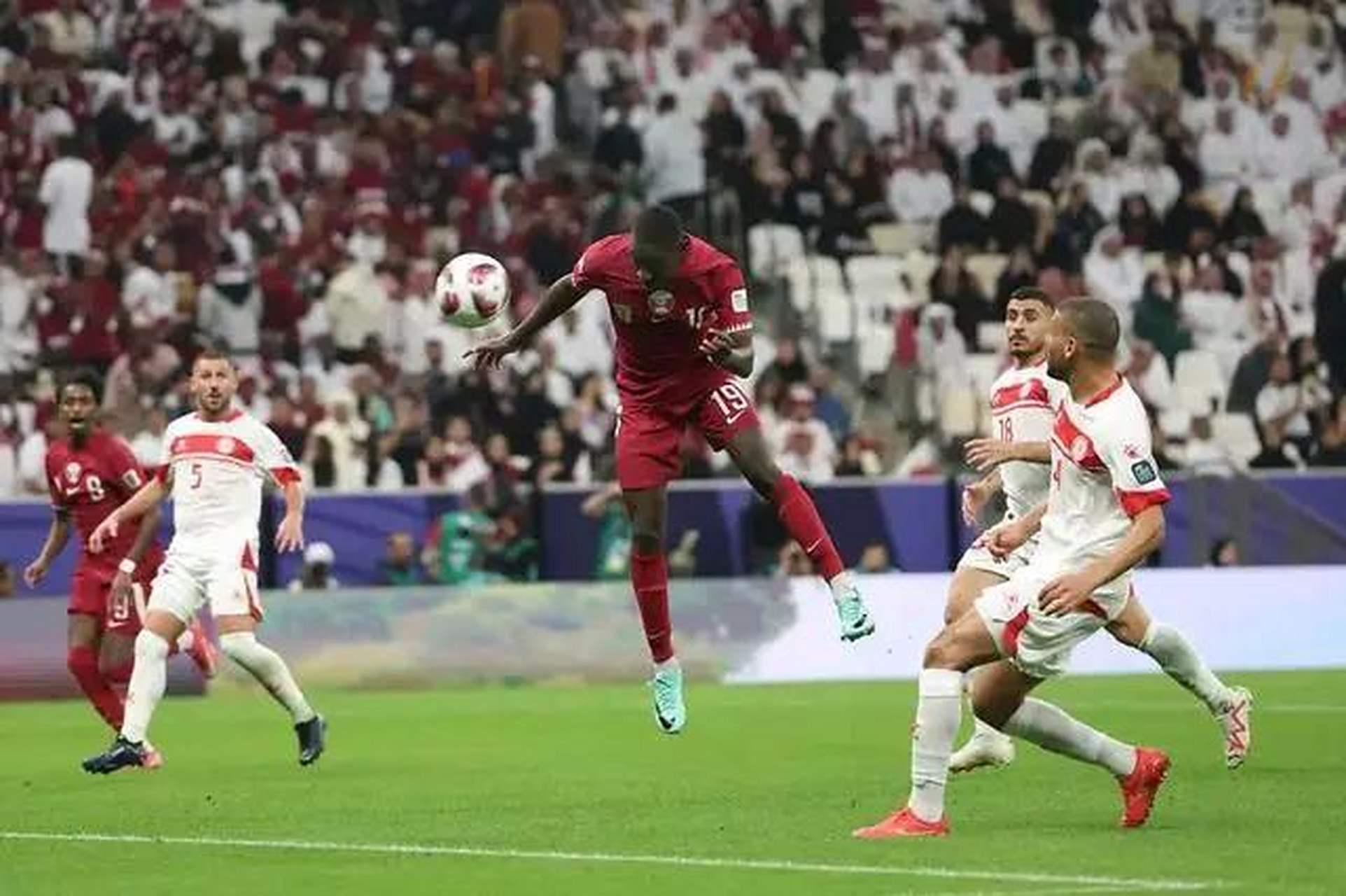 关于黎巴嫩球队坚守不下，遭遇惨败的信息