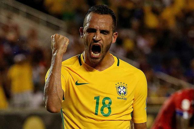 阿尔维斯球员质疑主帅训练方法,火爆调查 阿尔维斯球员质疑主帅训练方法,火爆调查