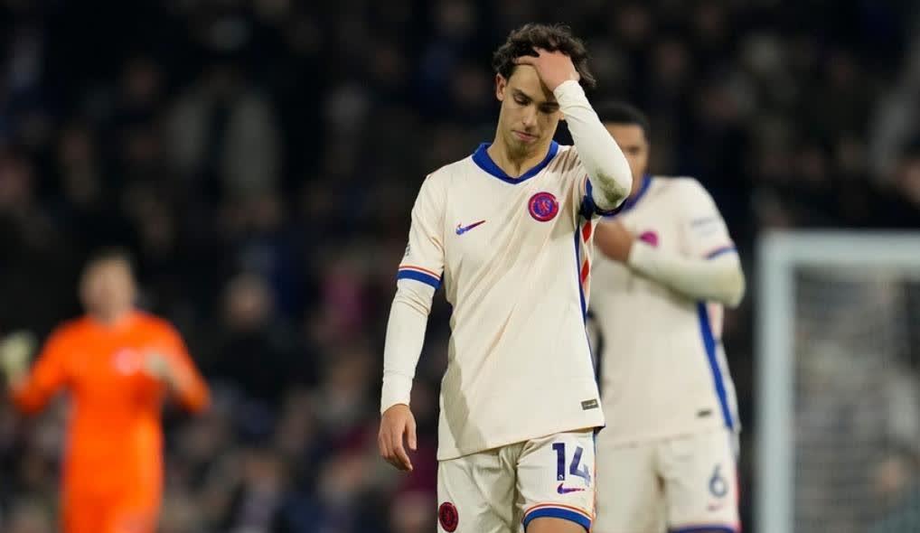 包含欧洲预选赛，豪门对阵，赛场硝烟弥漫的词条