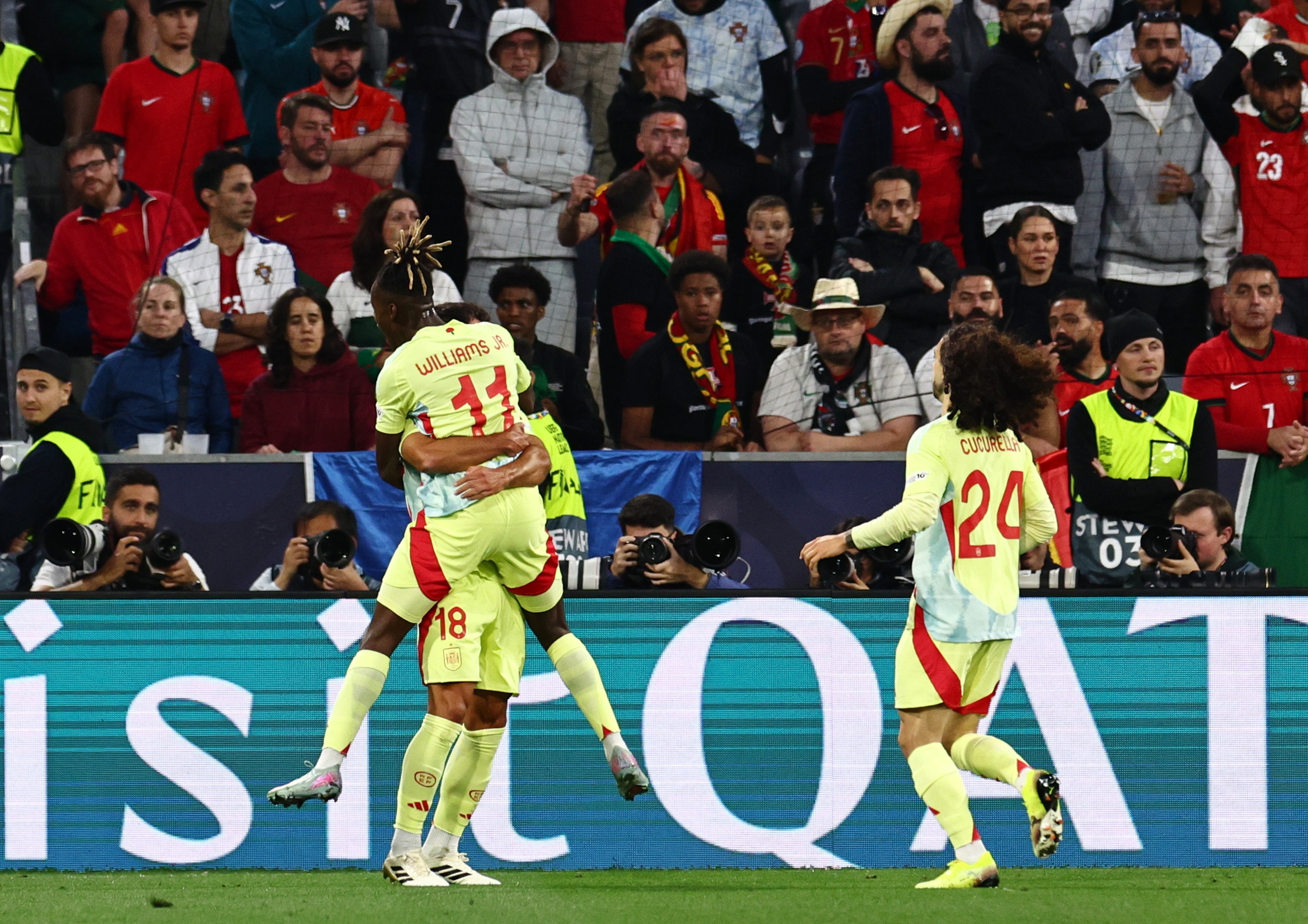 欧洲足球赛瑞典队力挫对手夺得冠军 欧洲足球赛瑞典队力挫对手夺得冠军