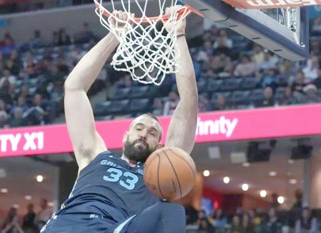 凯尔特人客场击败老鹰,取得胜利 凯尔特人客场击败老鹰,取得胜利