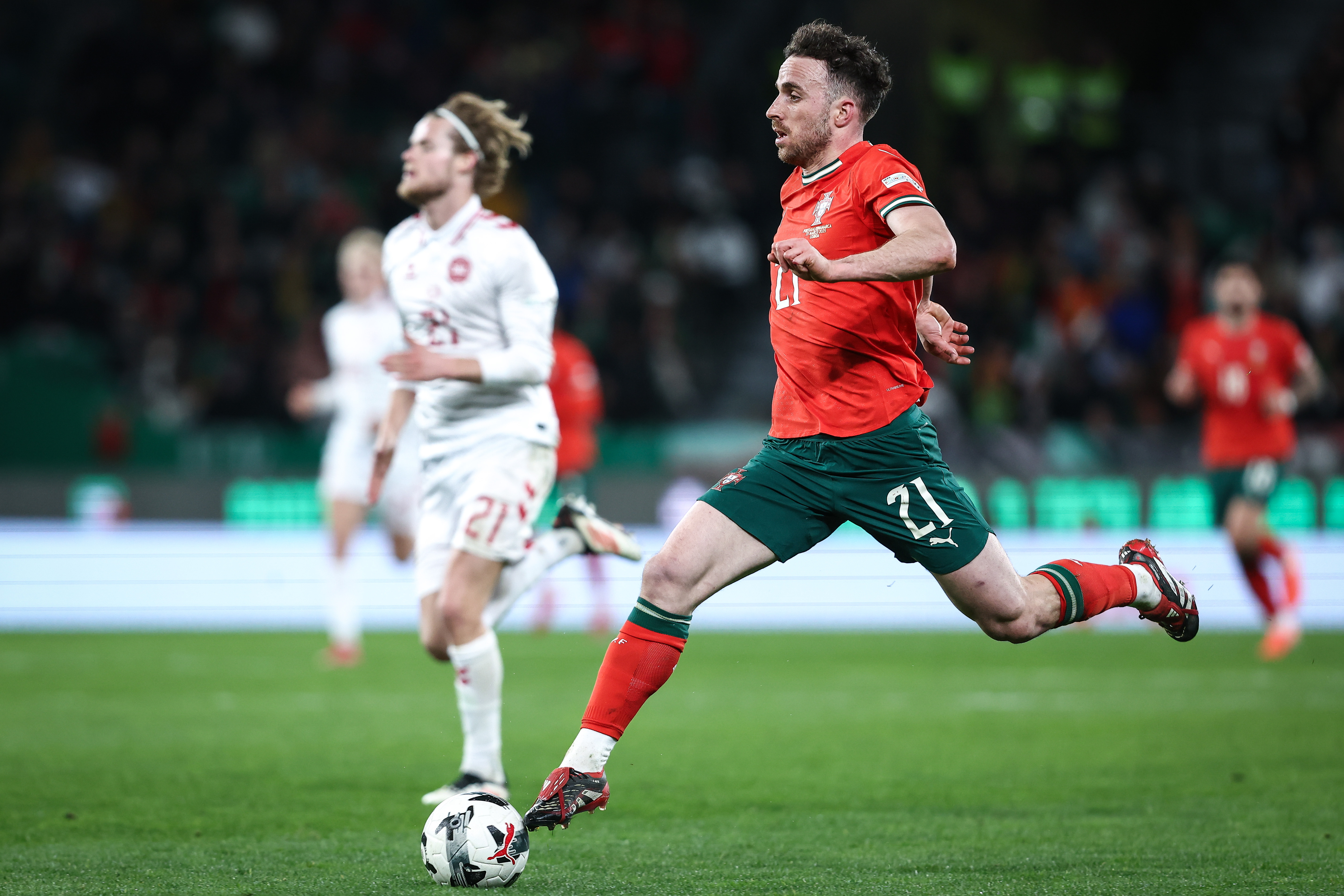 开云体育下载-葡萄牙队以3-0击败匈牙利队，成功晋级欧洲杯16强