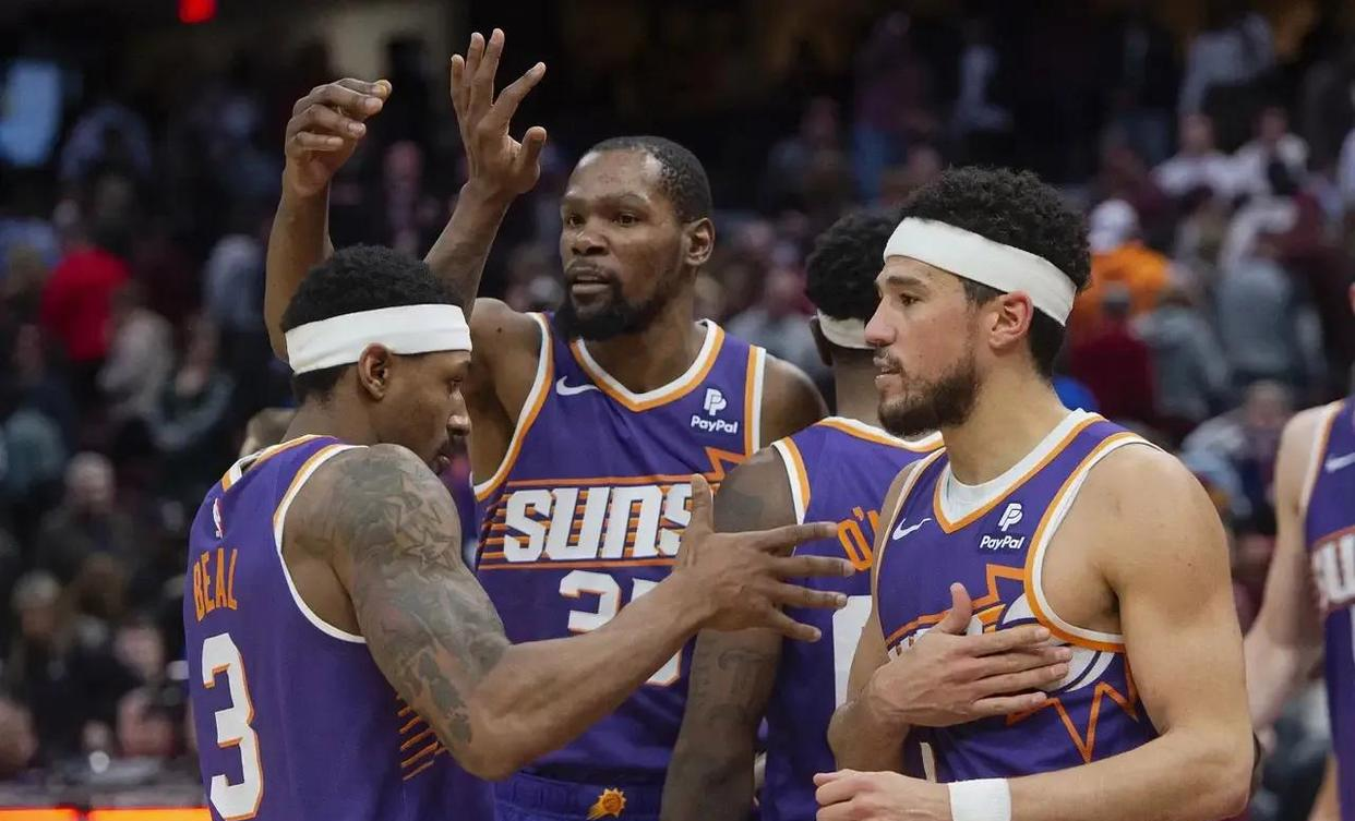 包含太阳球员因伤缺席关键对决，球迷心忧的词条